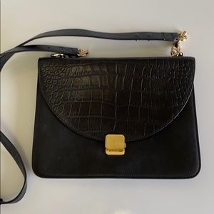 Cuyana envelope bag croc embossed black